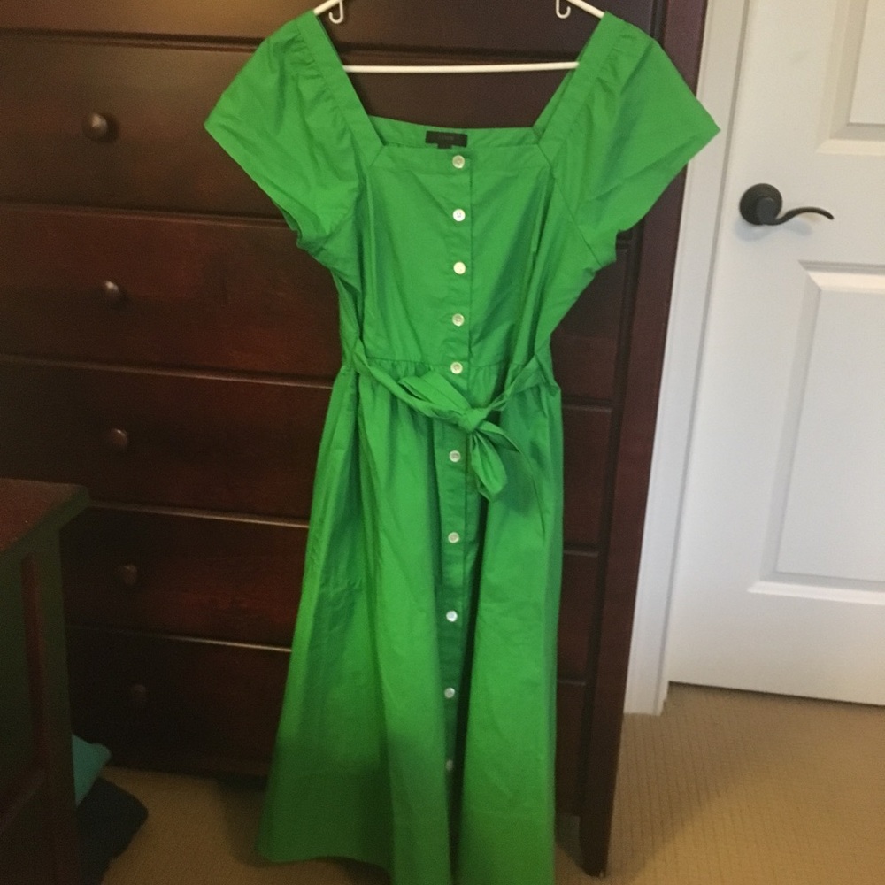 Capped sleeve midi sundress